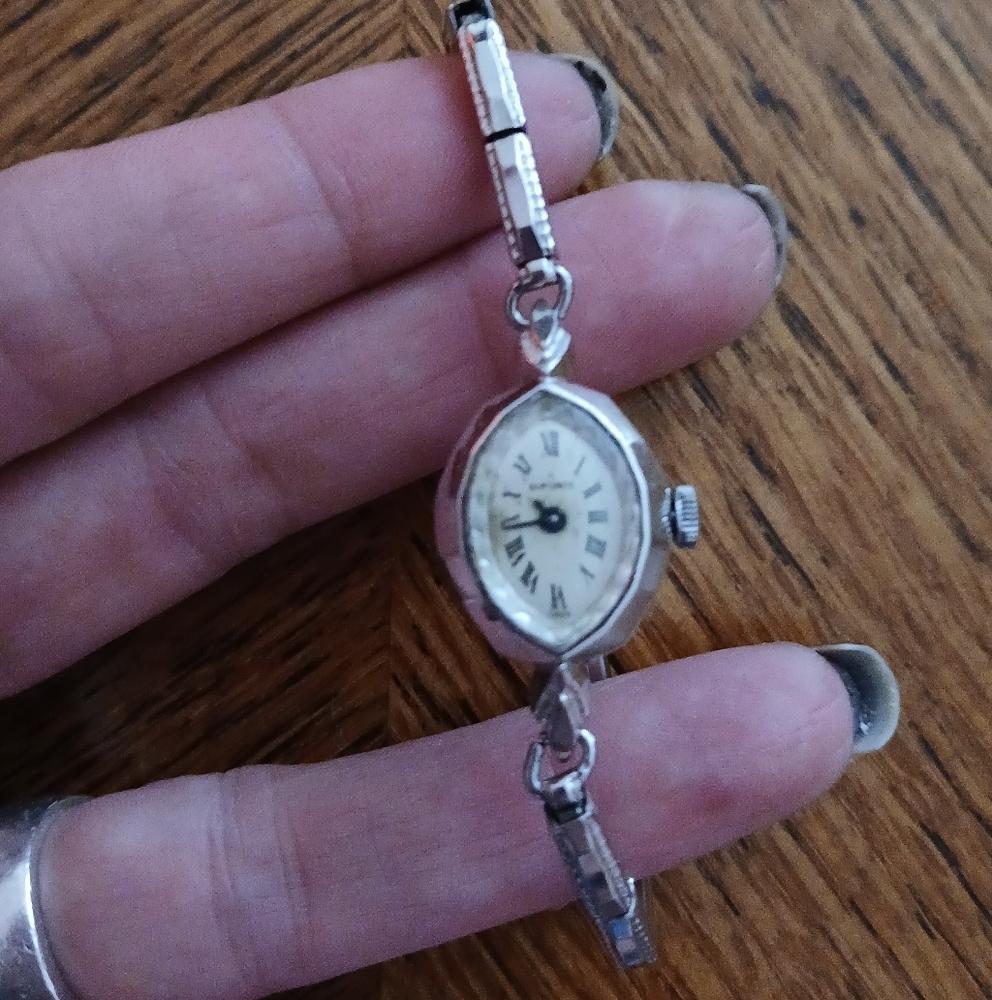 Duponte Vintage Wind Up Watch